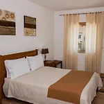 卡萨斯坎普西摩昆塔旅馆 4* 米兰达·杜·杜罗