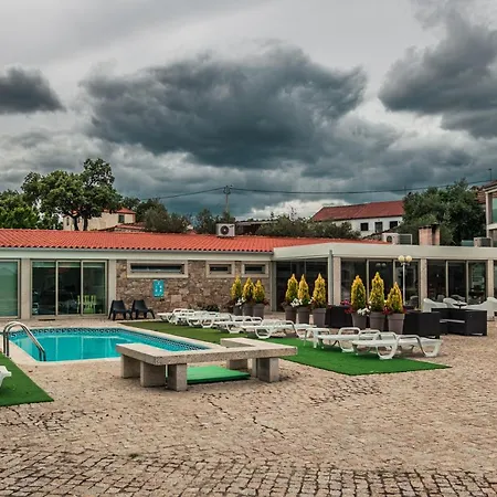 Casas Campo Cimo Da Quinta 4* ميراندا دو دورو