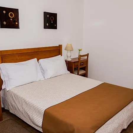 Casas Campo Cimo Da Quinta بيت ضيافة ميراندا دو دورو