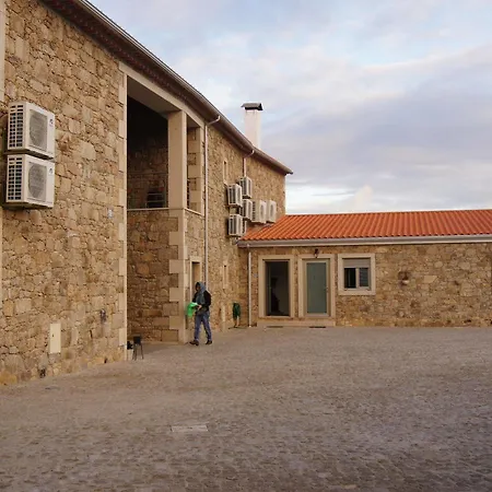 Casas Campo Cimo Da Quinta بيت ضيافة ميراندا دو دورو