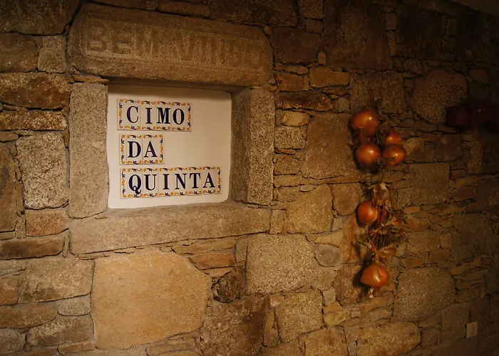 Casas Campo Cimo Da Quinta بيت ضيافة