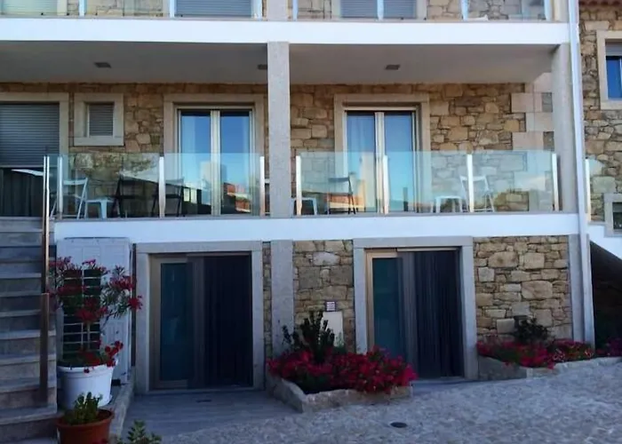 Casas Campo Cimo Da Quinta بيت ضيافة ميراندا دو دورو