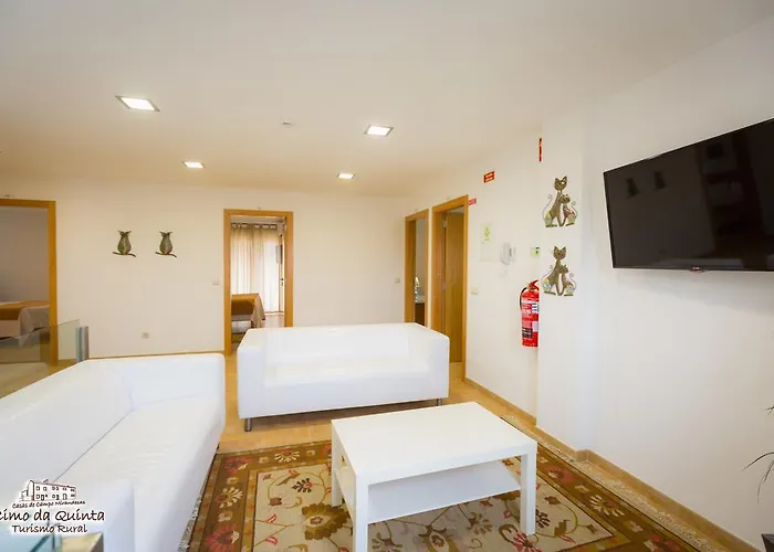 Casas Campo Cimo Da Quinta بيت ضيافة 4*